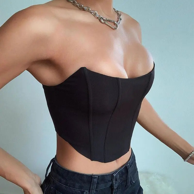 Top corto estilo bustier de terciopelo