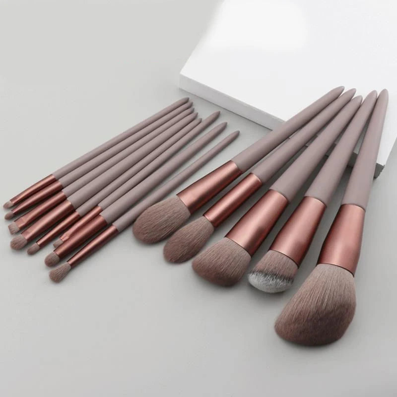 Set de 13 brochas de maquillaje para rostro y ojos