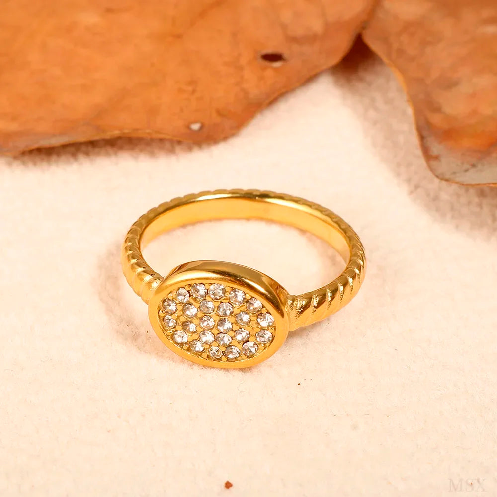 Anillo de acero con circonias Bruma