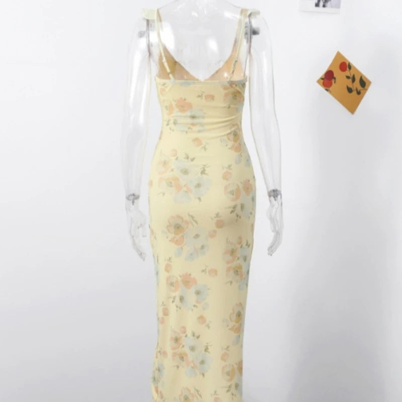 Vestido floral de breteles y espalda descubierta