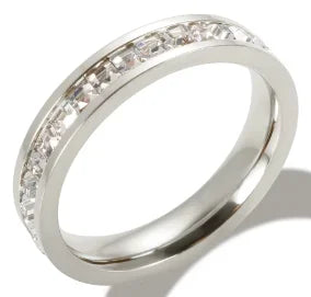 Anillo de acero con circonias Bruma
