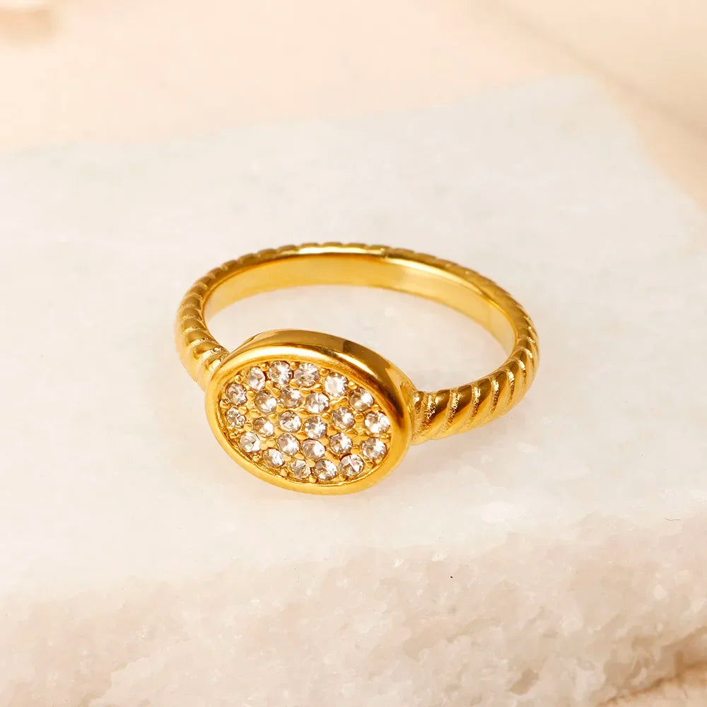 Anillo de acero con circonias Bruma