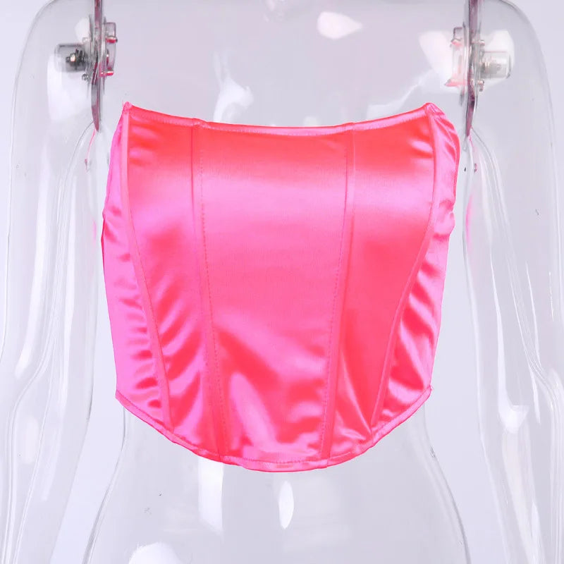 Top corto estilo bustier de terciopelo