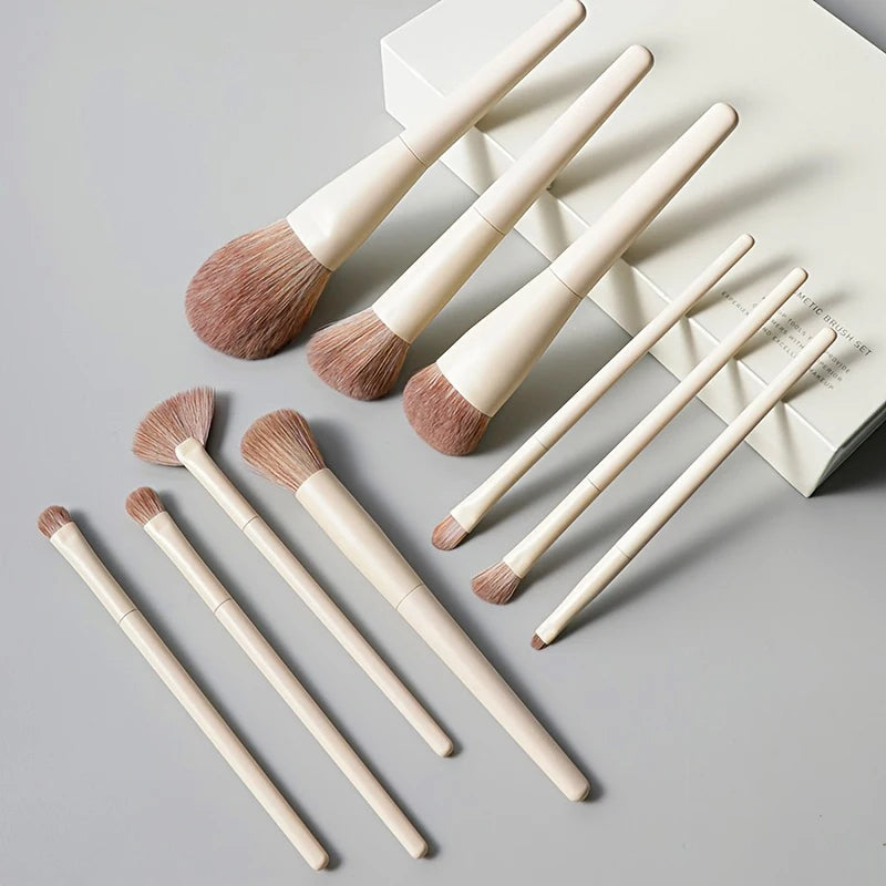 Set de 13 brochas de maquillaje para rostro y ojos