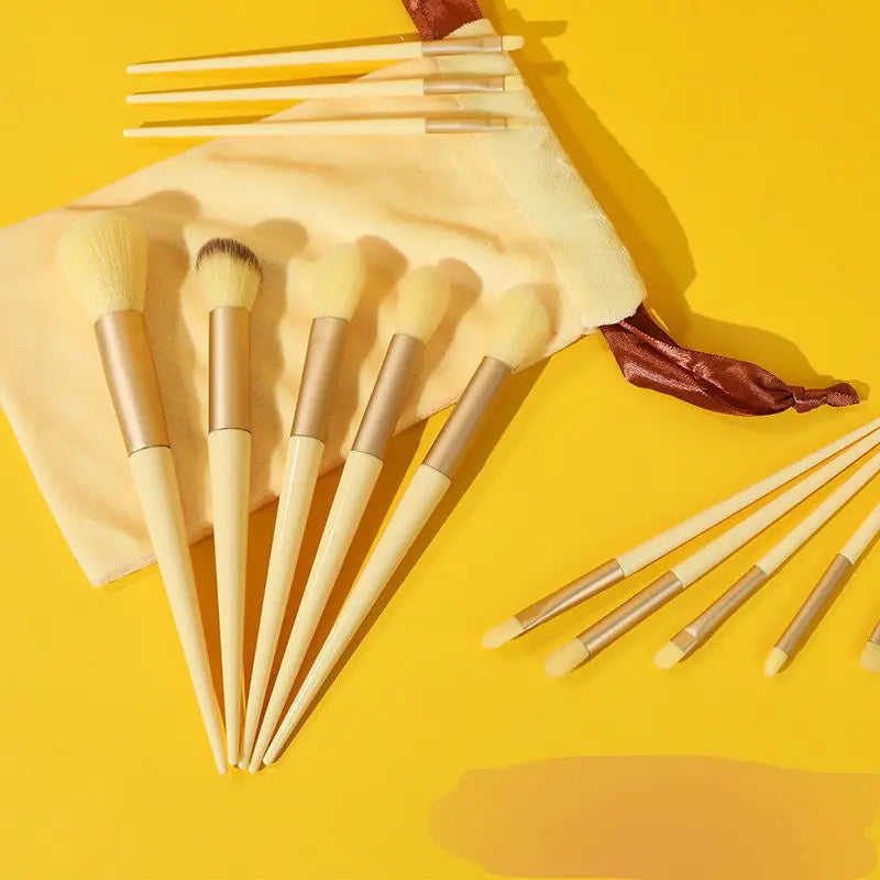 Set de 13 brochas de maquillaje para rostro y ojos
